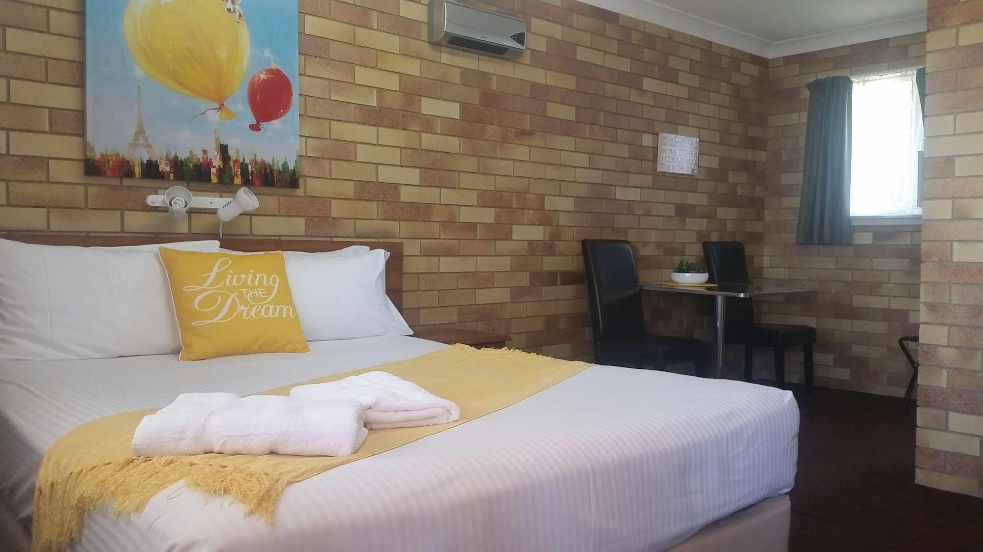Econo Lodge Chaparral Motel Балліна Екстер'єр фото